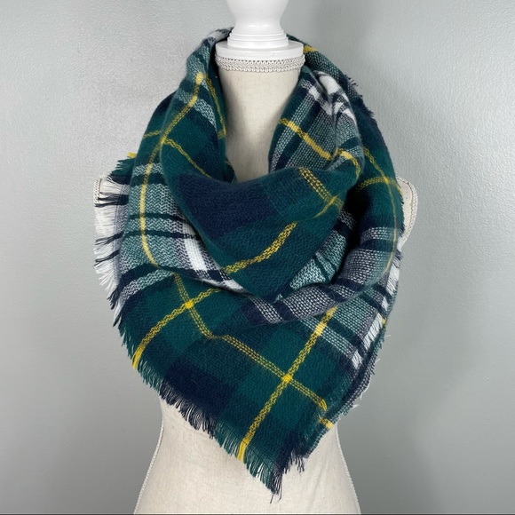 Accessories - Plaid Scarf